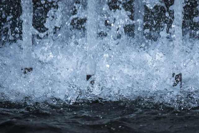 fountain, nozzles, pressure, water pressure, power, nature, wild, untamed, moment, frozen, rush, overpressure, splash, water, gush, fresh, refreshing. Which pressure washing software deserves the subscription for a small operation
