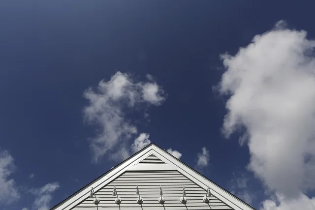 real estate, rood, house, home, sky, summer, nature, living, blue sky, building, blue, clouds, roof, lights, siding, blue home, blue house. Pressure washing marketing: two channels and the next visit