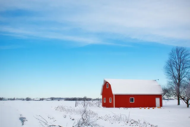 barn, snow, farm, snow covered, snowy, wintry, cold, frost, nature, frosty, hoarfrost, winter barn, rural, red barn, country, countryside. Pressure Washing Winter Shutdown Canada: Manitoba and Quebec